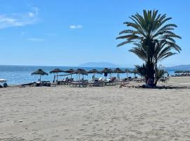 Geysotur Torrox Playa Apartamentos, hotel en Torrox