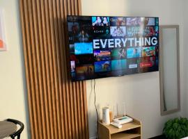 Vee Sky Hideaway, hotel in Suba