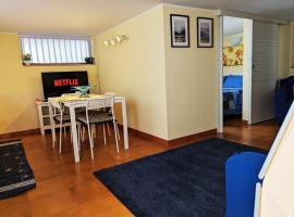 Casetta indipendente MottaSant'anastasia, apartment in Motta SantʼAnastasia