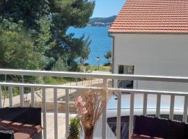 Apartmani BaSaDa by the sea Kuciste - Perna, Peljesac - 4545, hotel a Kučište