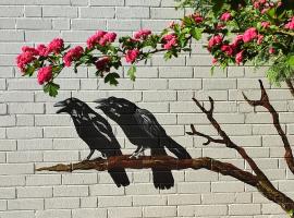 Künstlerhaus Hugin & Munin, hotel com estacionamento em Suderburg