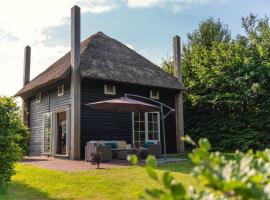 Groepsaccommodatie [2x Reggehooiberg 5p met grote achtertuin], hotel in Zuna