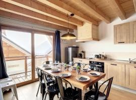 Chalet Le Charbonnel, hotel i La Toussuire