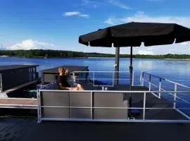 Houseboat Marina Mookerplas 4-6 persons roof terrace