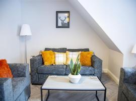 Rothes Residence - SJA Stays - Luxury 3 Bed House, hôtel à Rothes