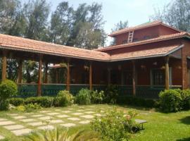 Royal Experiences Chettinad Sea Side Villa, Kanathur ECR Chennai, holiday home in Chennai