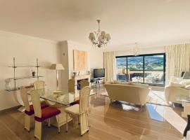 Sunny Retreat with Stunning View, apartma v mestu Sotogrande