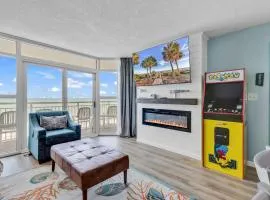 Cozy 2BR Beachfront Condo
