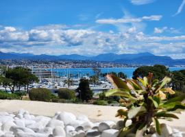 Studio Balcony Sea View - 6th floor - FAME MARINA BAIE DES ANGES, aluguel de temporada em Villeneuve-Loubet