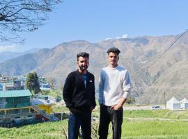COMFY STAYS IN CORN VILLAGE, hotel i Mussoorie