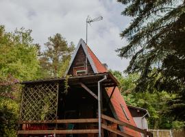 Domek nad Jeziorem Parzeńskim, hotel s parkovaním v destinácii Parzeńsko