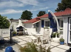 Ferienhaus De Graaf mit einer sonnigen Terrasse und Garten IJsselmeer