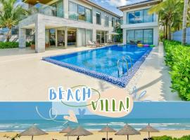Diamond Beach Villa Da Nang, resort em Da Nang
