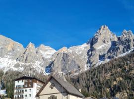 Excelsior Hotel Cimone LowCost, hôtel à San Martino di Castrozza