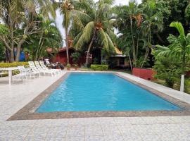 Bungalow chez Mouch Nosy-Be 2, hotell Nosy Bes