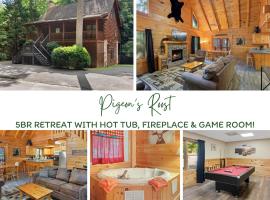 5br Retreat With Hot Tub, Fireplace & Game Room!, cabaña o casa de campo en Pigeon Forge