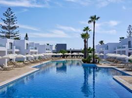 Atlantica Panthea Resort、アヤナパのホテル