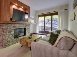 EDM 1520-2/Natural beauty, apartment in Mont-Tremblant