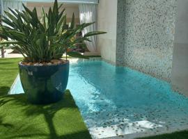 Villa Zawaia B&B, hotel in Lagos