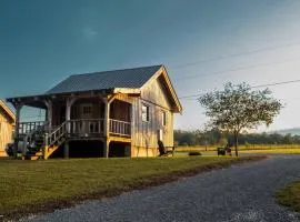 CenterHillLake TinyCabinfor2 PeacefulCountryside Cabin 1