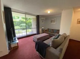 Quiet 2BR Apartment with Garden views in Griffith