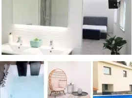 Casa com Piscina e Hidromassagem e Kids Zone