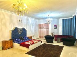 Tranquil Haven King Bed Ensuite Fully Furnished Bedroom