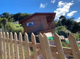 Cabaña Peacock – CUTE cabin with an AMAZING view!, hotel in San Pablo