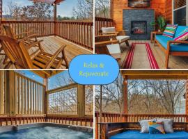 Mountains r Calling, Cozy Hideaway, King Beds, Hot-Tub, Arcade, EV Ready, nhà nghỉ dưỡng ở Pigeon Forge
