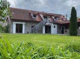 Casa de Piatra, privatni smještaj u gradu 'Porumbacu de Sus'