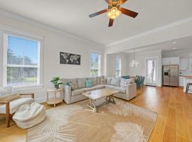 Free Golf Cart, 5 min to Beach, Community Pool, hotel a Inlet Beach