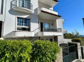 PAREDE HILL - GuestHouse