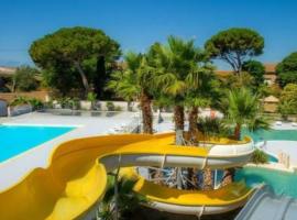 Mobilehome Le Manosely, hotel in Agde