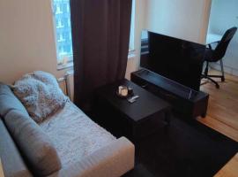 Fully Furnished Modern Apartment, hotel Sollentunában