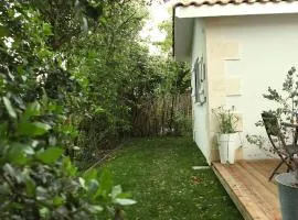 Villa Petit Caprice - Piscine privée au calme dans jardin arboré