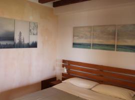 Parma Country Room، فندق في Montechiarugolo