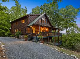 Hot Tub I Mountain View I Game Room I Sleeps 18, Ferienhaus in Morganton