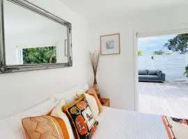 Surfdale Serenity - Bed & Breakfast