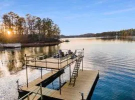 Scenic Retreat-Lanier Lakefront-Private Dock-Sunset Views!