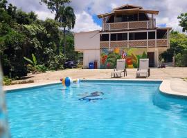 Casa Grande Vacation Home and Events Venue, сімейний готель у місті Ріо-Гранде