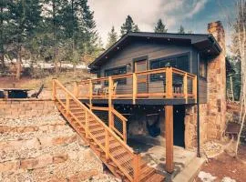 Modern Luxury Cabin - Hot Tub, Hiking, Hammocks