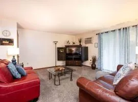 Countryside Family Cottages near Lake Bella Vista