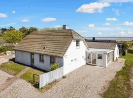 8 person holiday home in Rømø-By Traum