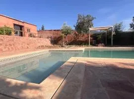 Escapade famille - vue panoramique et piscine privée