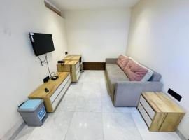 stayEZ Studio Apartments、インドールのホテル