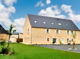Maison de 11 chambres avec jardin amenage et wifi a Saint Epain, hotel u gradu Saint-Épain