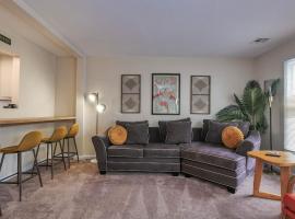Stylish Beach Home - Quiet Neighborhood in AC, chalupa v destinaci Atlantic City