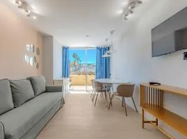 Newly renovated studio 2 min from Playa La Arena
