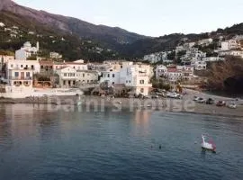 Dafnis beach house