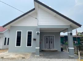 Izzara Homestay 3Bdr 2Bth, hotel en Tumpat